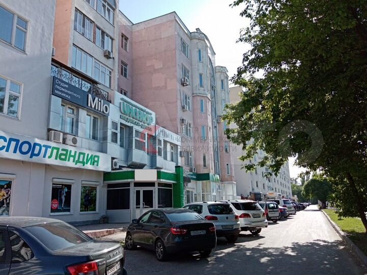 77м, на 1 эт., на 1линии