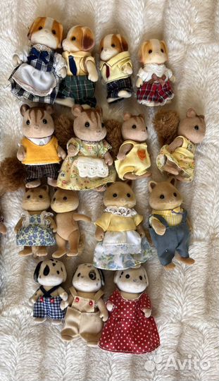 Жители и мебель Sylvanian Families