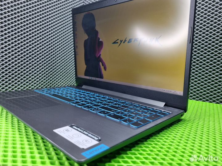 Ноутбук Lenovo i5 9300/8/SSD/GTX 1050 3Gb