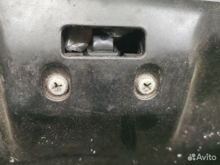 Бардачок Mitsubishi Lancer