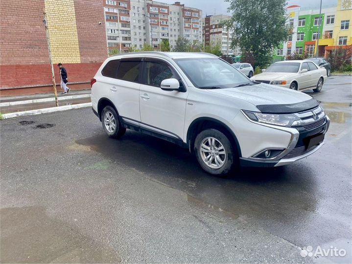 Mitsubishi Outlander 2.0 CVT, 2015, 182 000 км