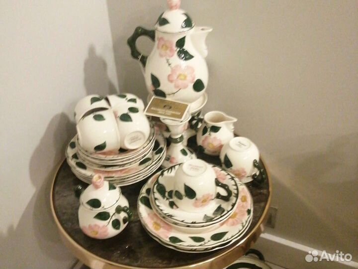 Сервиз чайный на 6 персон Дикая роза Виллерой Бох