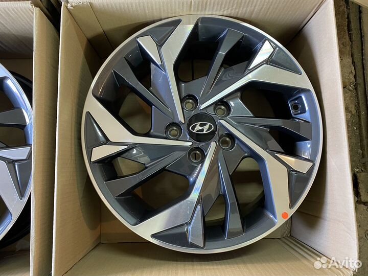 Новые литые диски r17 5x114.3 Hyundai ориг