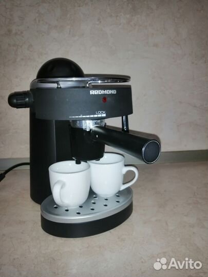 Кофеварка рожковая redmond