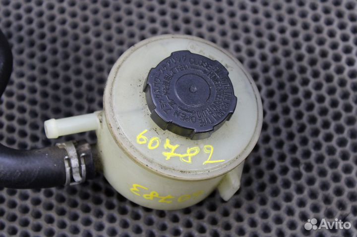 Бачок гур Daihatsu Pyzar G303G heeg