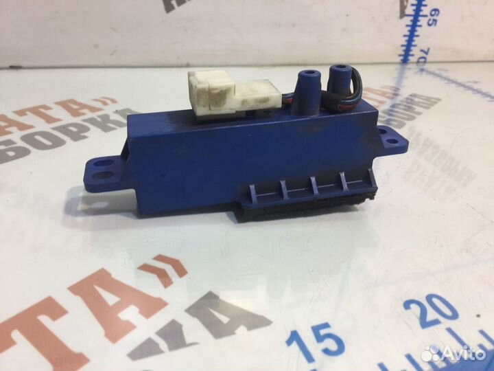 Тойота Камри Ионизатор воздуха