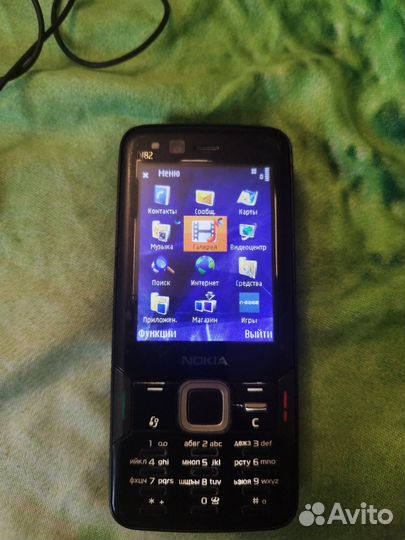 Nokia N82