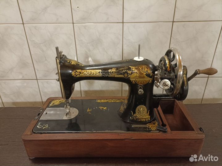 Швейная машинка 