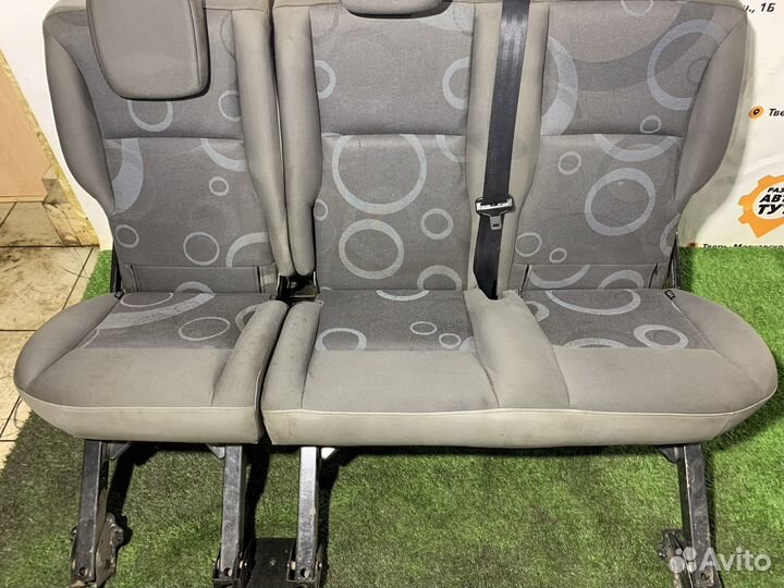 Задний ряд сидений Renault Kangoo 2