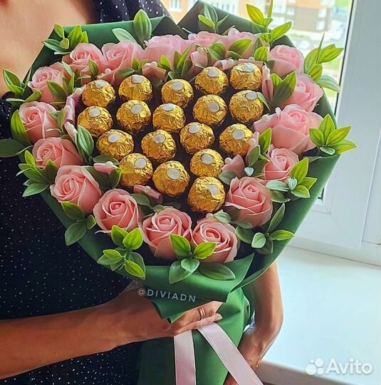 Сладкий букет из конфет ферреро FerreroRocher