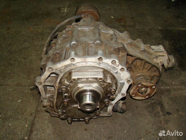 Раздаточная коробка Nissan Terrano 2 Ниссан R20