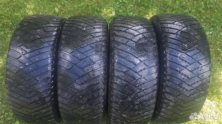 Goodyear Ultragrip Ice Arctic 205/55 R16 94T