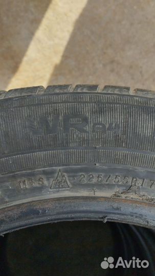 Nokian Tyres WR A4 225/55 R17