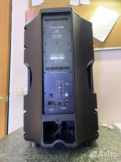 Активная акустическая система mackie Thump TH-15A