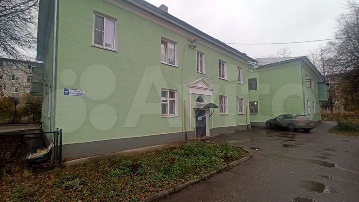 Комната 27,3 м² в 4-к., 1/2 эт.