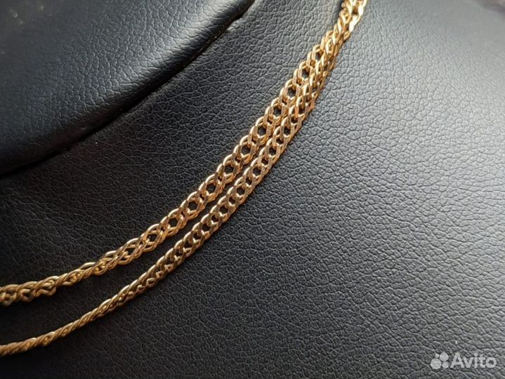 Золотая цепь 585 пробы массой 3.8 грамма. Длина 46