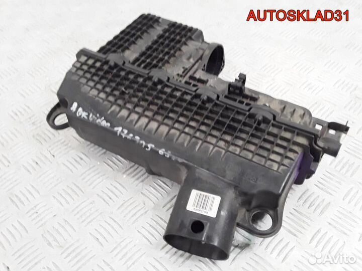 Корпус воздушного фильтра Renault Sandero