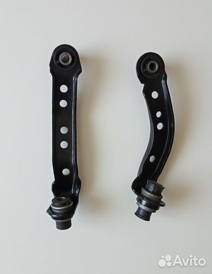 Рычаги верхние передние