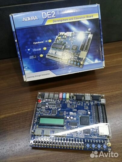 Отладочная плата DE2