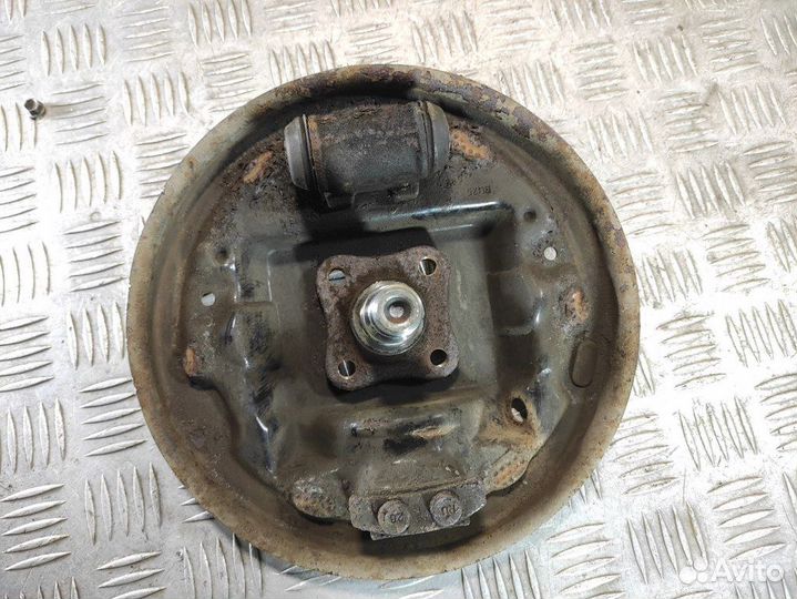 Щит опорный Renault Logan 2005 2014