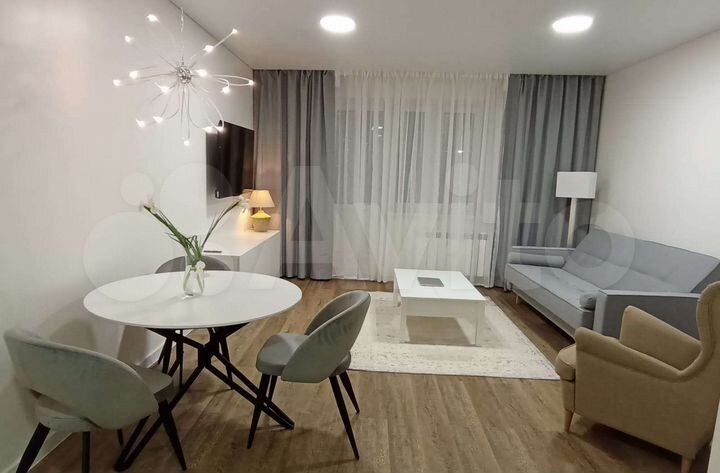 3-к. квартира, 91 м², 1/17 эт.