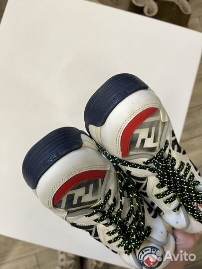 Кроссовки Fendi Италия 35,5