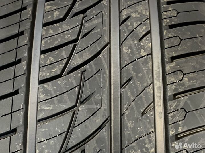 Delinte DS8 275/40 R19 101Y