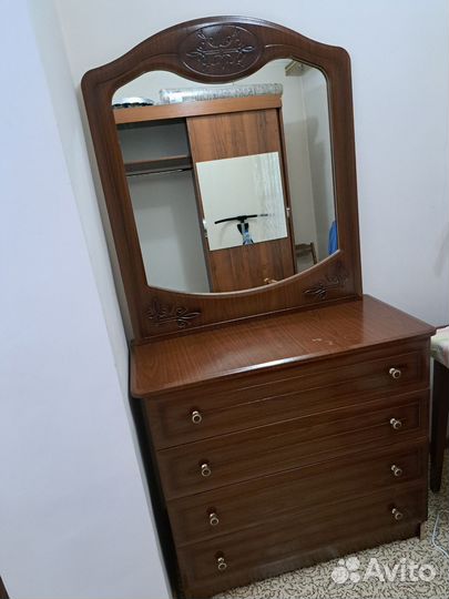 Спальный гарнитур бу