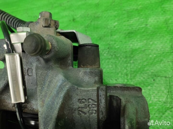 Суппорт зад левый 2.5 TDI Volkswagen Touareg 02-10