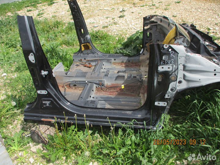 Правый порог Шевроле Круз Универсал