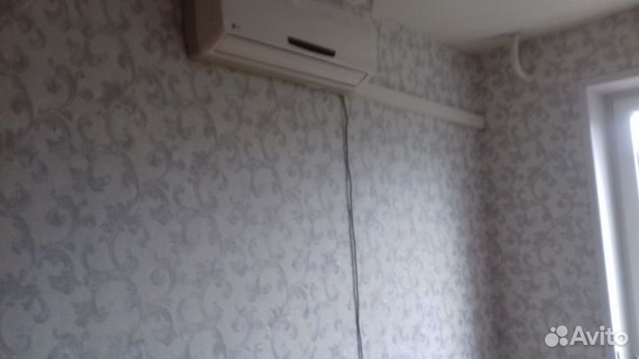 Поклейка обоями, косметический ремонт