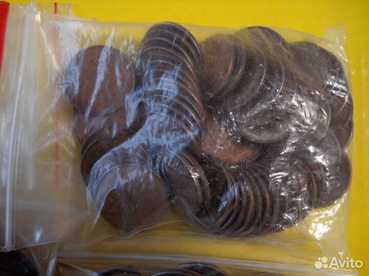 630 монет России 1992-1993 гг. 2,7 килограмма