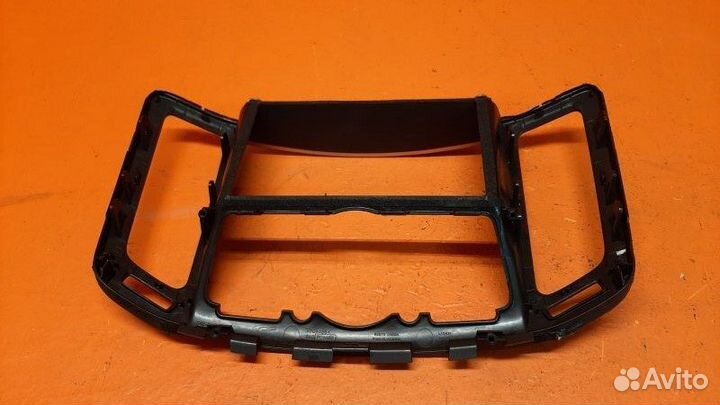 Накладка торпедо центральная Infiniti G35 V36 2008