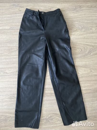 Кожаные штаны женские