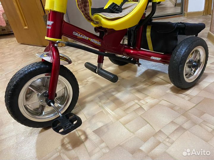 Продам детский велосипед с родительской ручкой