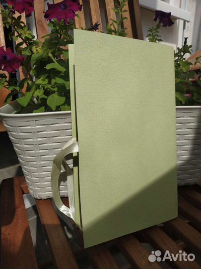 Открытка подарочная на заказ с вышивкой