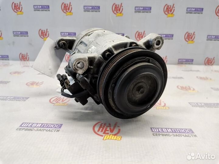 Компрессор кондиционера Cadillac Escalade