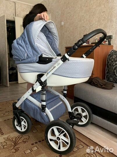 Продаю детскую коляску б/у Amanda Marimex