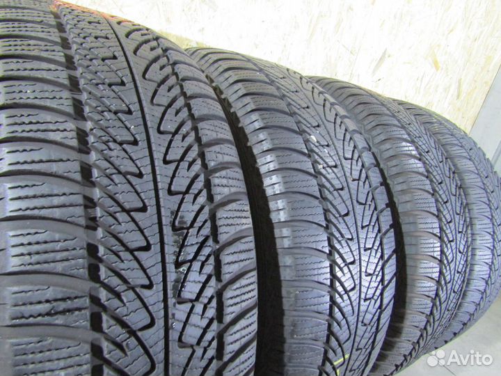 Goodyear UltraGrip 8 255/60 R18