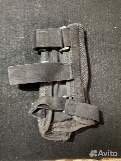 Бандаж на лучезапястный сустав