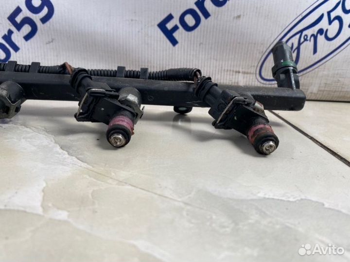 Рампа топливная Renault Megane EM 1.6 (K4M) 2003