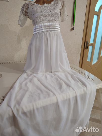 Вечернее платье