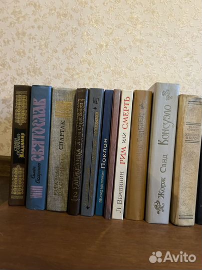 Продам книги