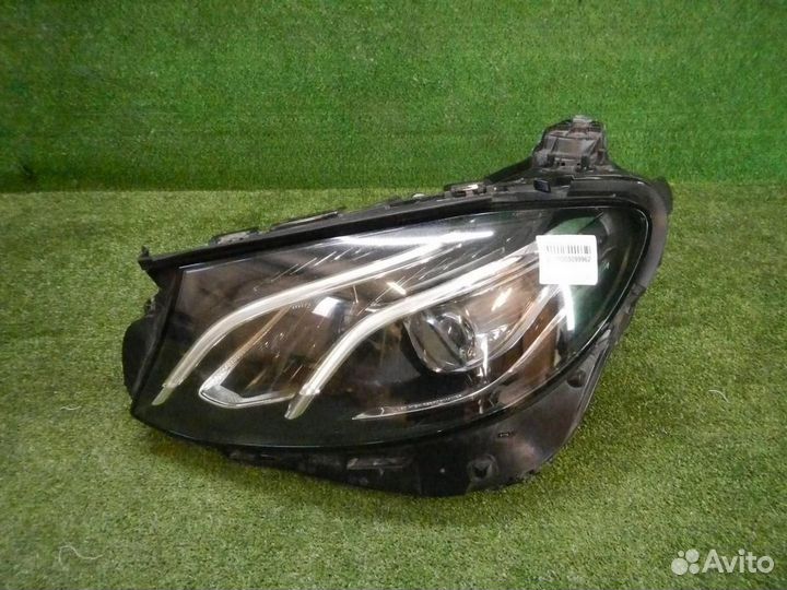 Фара левая Mercedes-Benz E-Class