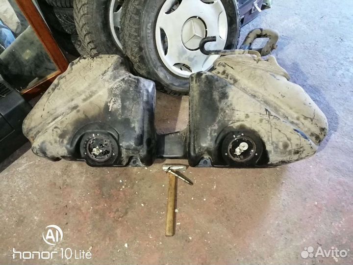 Бензобак на мерс w202