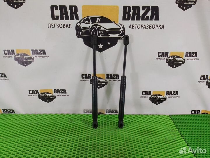 Амортизатор капота Volvo XC60