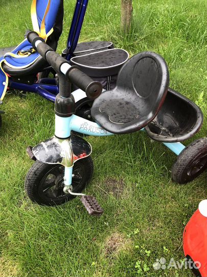 Велосипеды, песочница, машина-пушкар