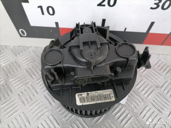 Моторчик печки для Renault Megane 2 7701056965