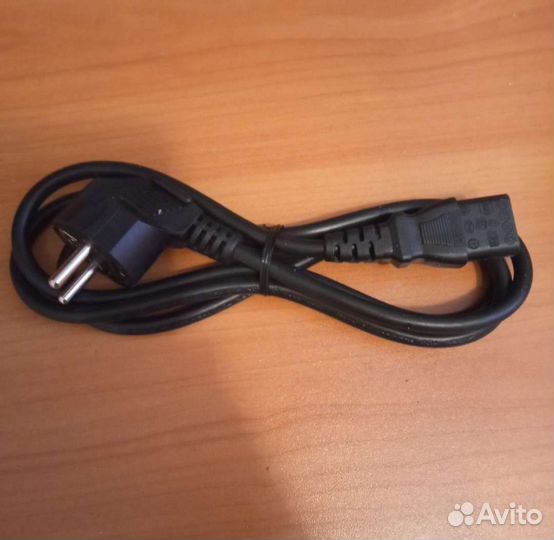 Кабель для компьютера