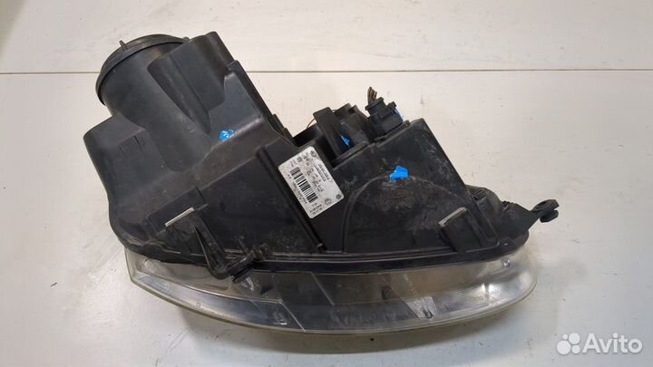 Фара (передняя) левая Volkswagen Jetta 5